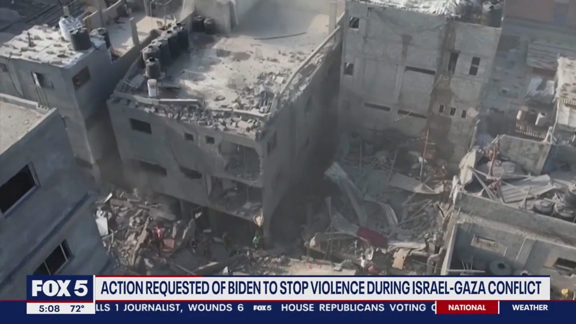 Hundreds of Palestinians flee Gaza as Israel moves in